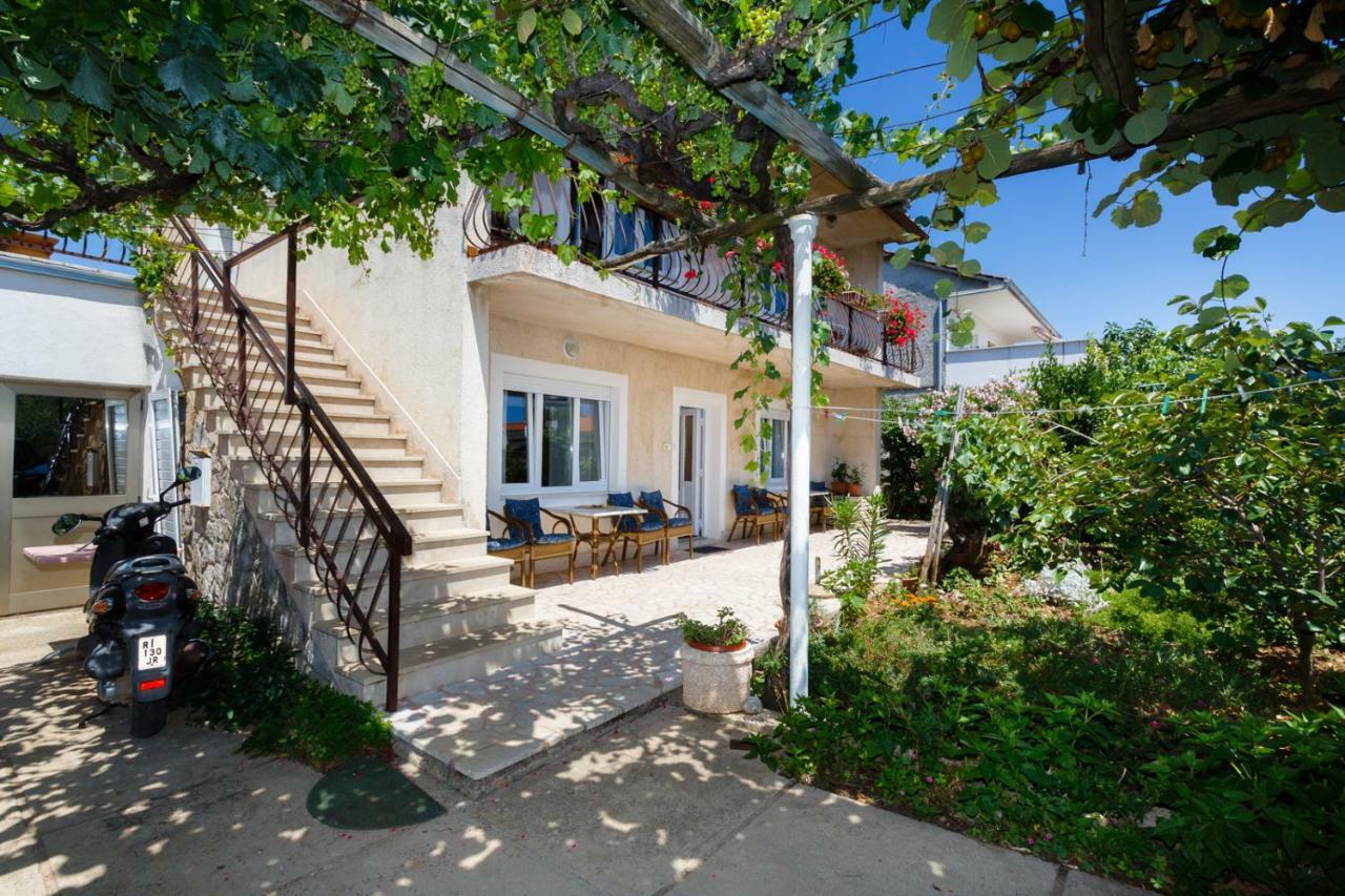 Apartmani Jelica Кърк Екстериор снимка