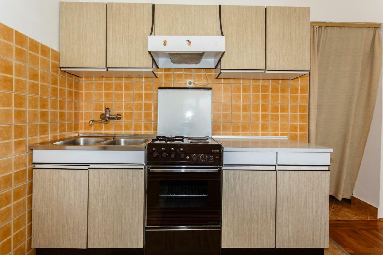 Apartmani Jelica Кърк Екстериор снимка